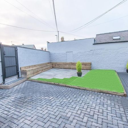 Bright, Fresh, Renovated 3 Bedroom Apartment In The Heart Of Montrose Angus Kültér fotó