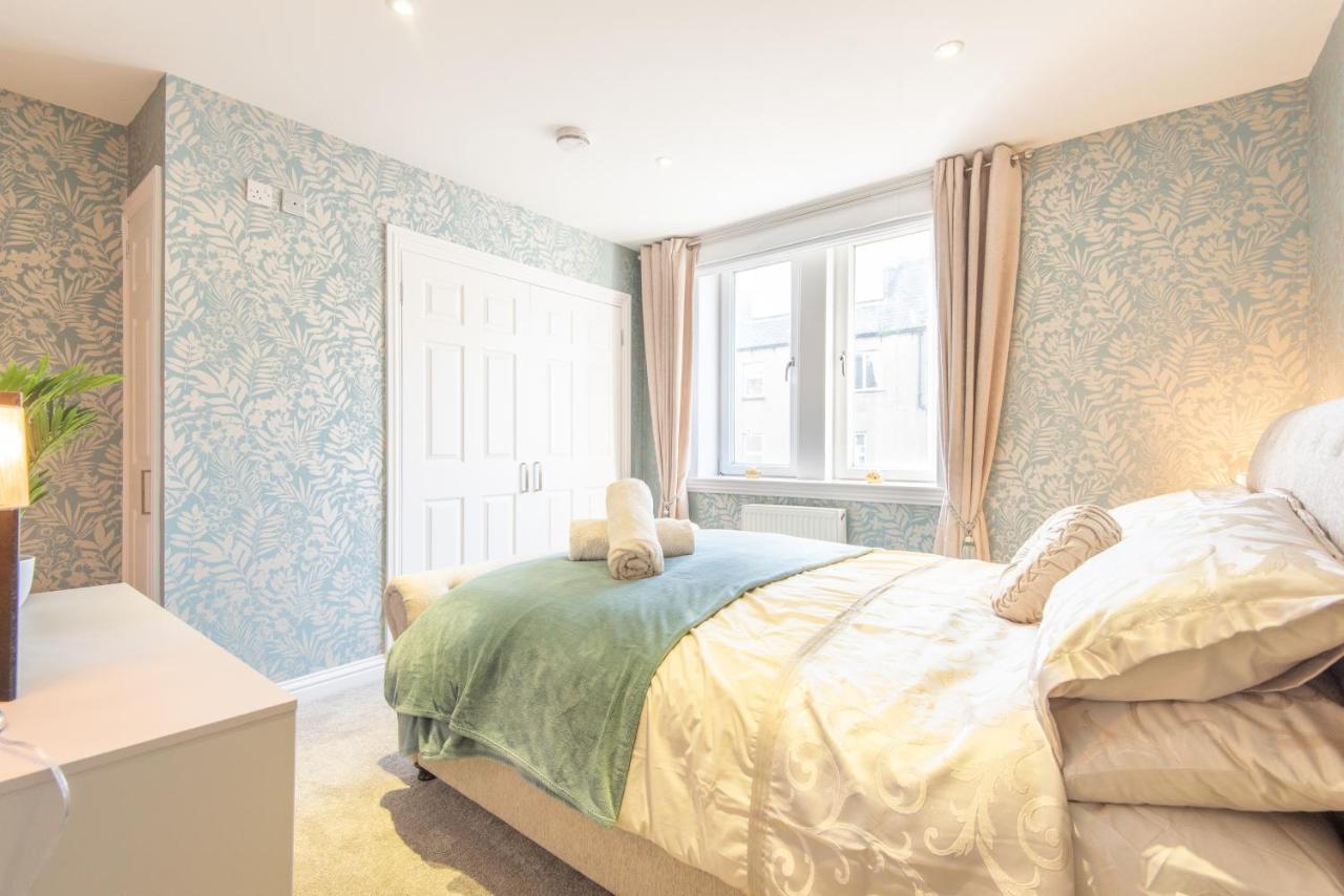Bright, Fresh, Renovated 3 Bedroom Apartment In The Heart Of Montrose Angus Kültér fotó